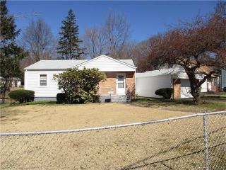 605 Woodin St, New Haven, CT 06514-4215