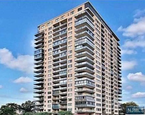 1203 River Rd, Edgewater NJ  07020-1456 exterior