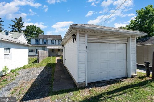 461 2nd St, Highspire PA  17034-1504 exterior