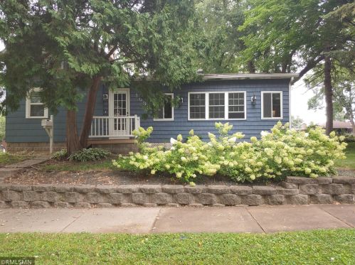 1035 Ramsey St, Hastings, MN 55033-2809