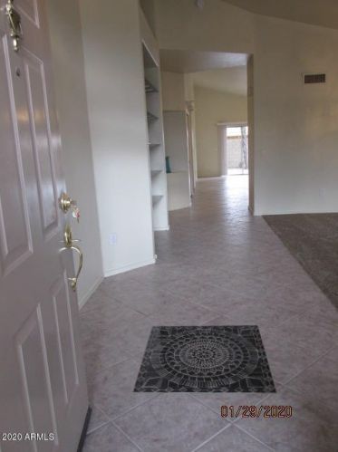688 Windsor Dr, Gilbert, AZ 85296-4124
