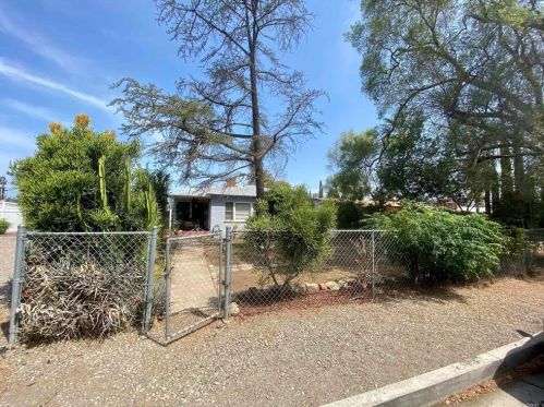 618 11th Ave, Escondido CA  92025-4720 exterior