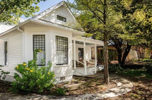 1116 10th St, Austin TX  78702-2615 exterior