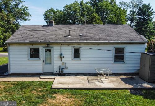 575 Winding Rd, Lansdale PA  19446-3446 exterior
