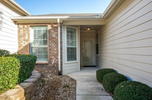 237 Heritage Hill Dr, Lewisville, TX 75067-6513