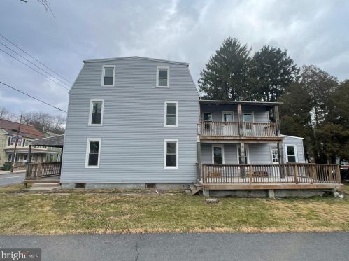 42 Pottsville St, Lincoln Colliery, PA 17963-1126