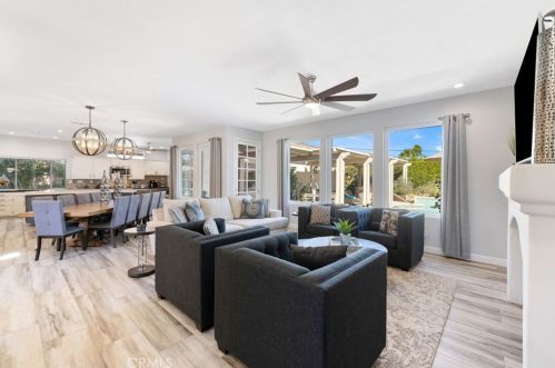 78720 Avenida La Fonda, La Quinta CA  92253-2805 exterior
