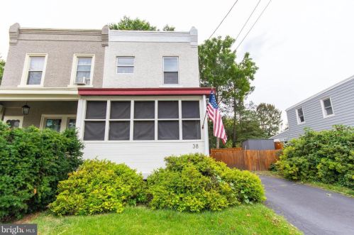 38 Jefferson St, Norristown PA 19405-1515 exterior