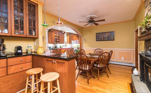 5 Todd Pl, Crotonville NY  10562-3424 exterior