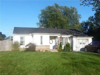 309 Hafely Dr, Lorain, OH 44052-2337