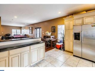 1001 3rd St, Philadelphia PA  19123-1507 exterior