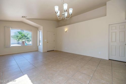 9516 Flynn Way, Tucson, AZ 85742-5150