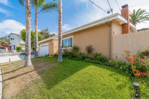 6375 Lake Athabaska Pl, San Diego, CA 92119-3531