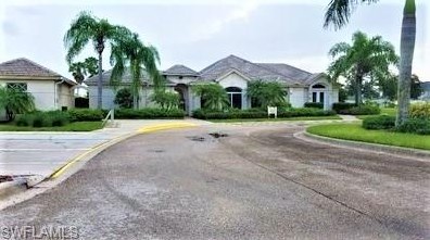 2261 Carnaby Ct, Lehigh Acres FL  33973-6035 exterior