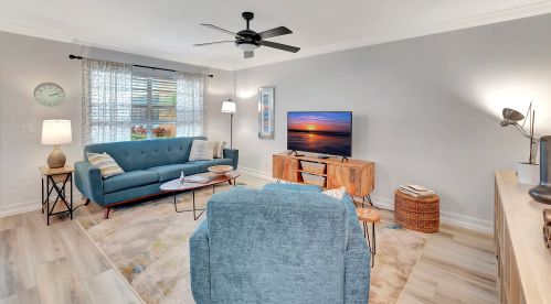 446 Normandy J, Delray Beach FL  33484-4874 exterior