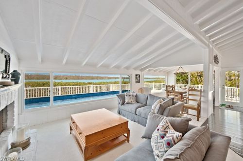 2629 Coconut Dr, Sanibel FL  33957-2005 exterior