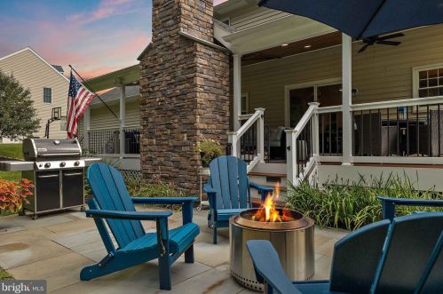 106 Longfields Way, Downingtown PA  19335-4486 exterior