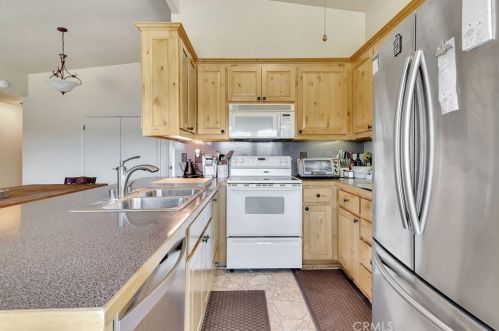 8121 Smith Point Rd, Lake Nacimiento CA  93426-9633 exterior