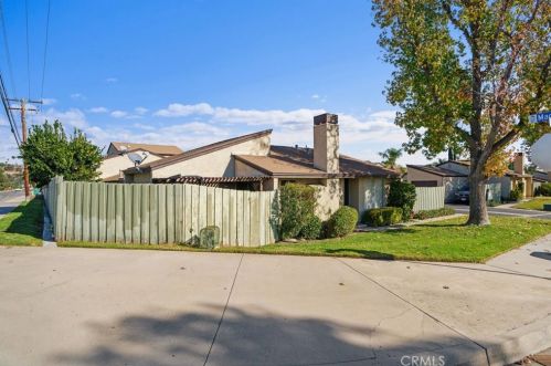 687 Parkview Dr, Lake Elsinore CA  92530-7072 exterior
