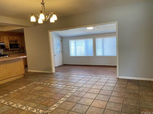 865 Pampas Ave, Rialto CA  92376-4474 exterior