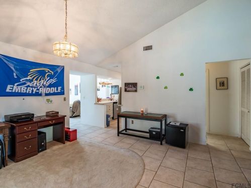 305 Mallard Ln, Daytona Beach FL 32119-8719 exterior