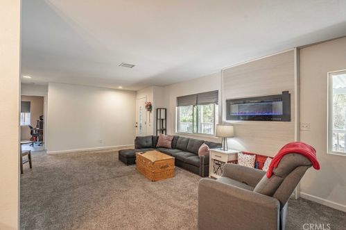 18318 Eucalyptus Ave, Lake Elsinore CA  92532-2084 exterior