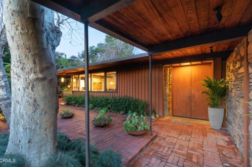 4828 Tocaloma Ln, La Canada CA  91011-1666 exterior