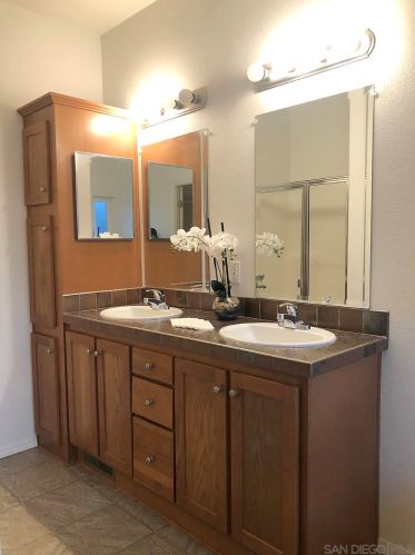 3302 Don Tomaso Dr, Carlsbad CA  92010-3951 exterior