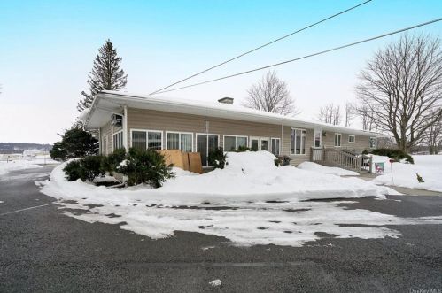 517 State Route 211, Montgomery NY  12549-2410 exterior