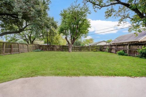 2001 3 Ave, Texas City TX  77590-7308 exterior