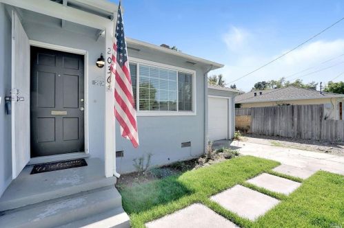 2036 Spring Creek Dr, Santa Rosa, CA 95405-6654