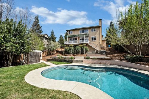 5743 Owls Nest Dr, Santa Rosa CA  95409-4350 exterior