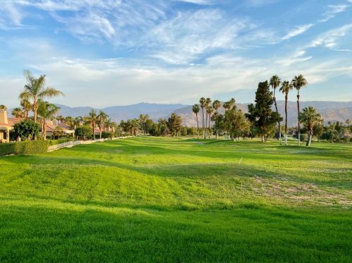 88 Kavenish Dr, Rancho Mirage CA  92270-3247 exterior