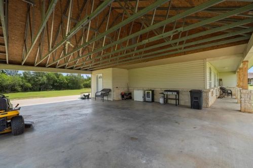 126 Hcr 2119, Whitney, TX 76692-5639