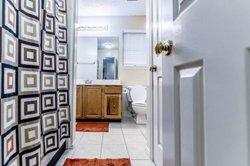 1500 Finley St, Cedar Hill TX 75104-4201 exterior