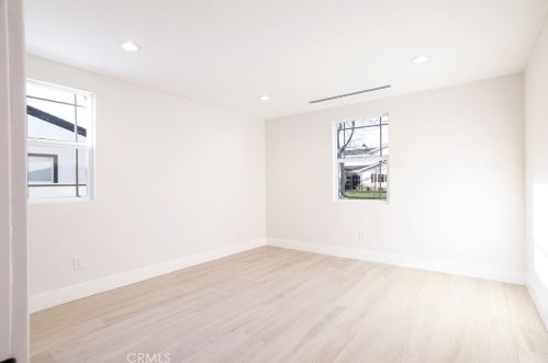 11512 La Maida St, North Hollywood CA  91601-4323 exterior