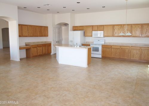 17998 Banff Ln, Sun City AZ  85388-7646 exterior