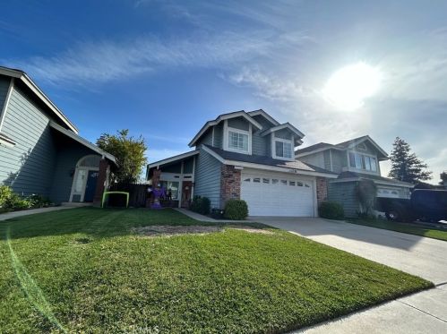 3706 Live Oak Creek Way, Ontario, CA 91761-0288