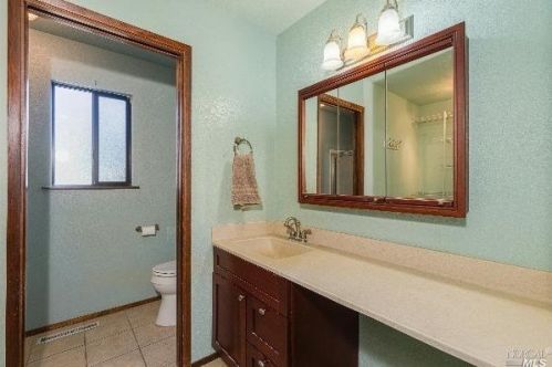 2294 Chester Dr, Penngrove CA  94951-9529 exterior