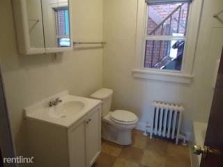 3135 Bates St, Pittsburgh PA  15213-4433 exterior