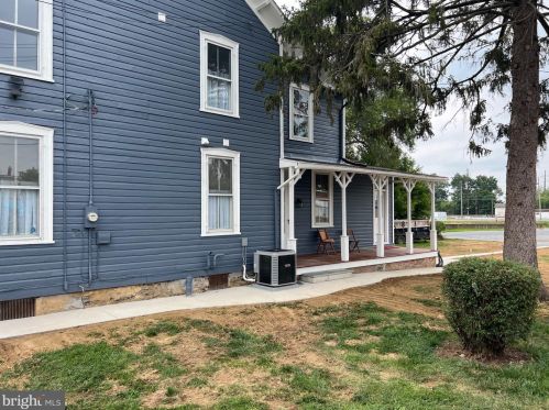 147 Main St, Landisville, PA 17538-1243