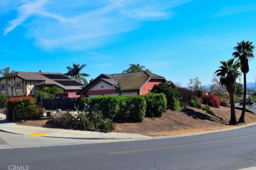 6098 Baldwin Ave, Riverside, CA 92509-5151