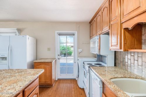 8310 Glenrosa Ave, Scottsdale AZ  85251-2807 exterior