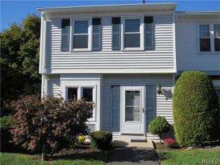 101 Williamsburg Dr, Mahopac, NY 10541-2844