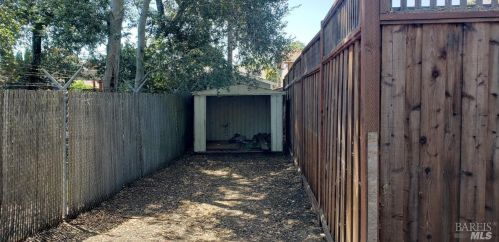 920 Ripley St, Santa Rosa, CA 95401-4742