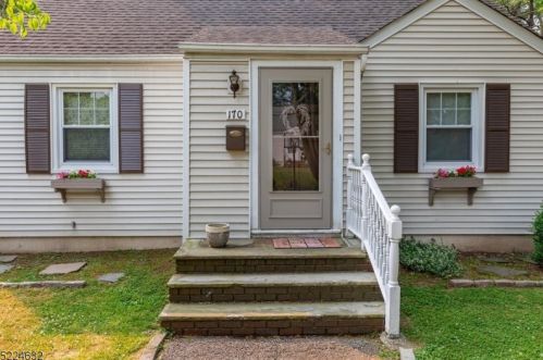 170 Hillside Ave, Chatham Township, NJ 07928-1924