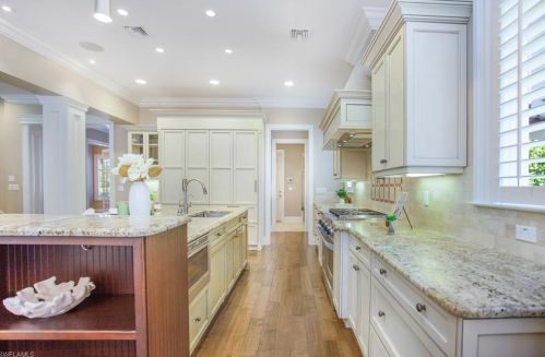 6869 Il Regalo Cir, Naples FL  34109-6818 exterior