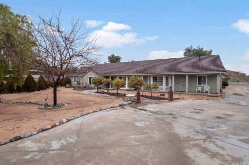 33112 Pewter Rd, Santa Clarita, CA 91390-5405