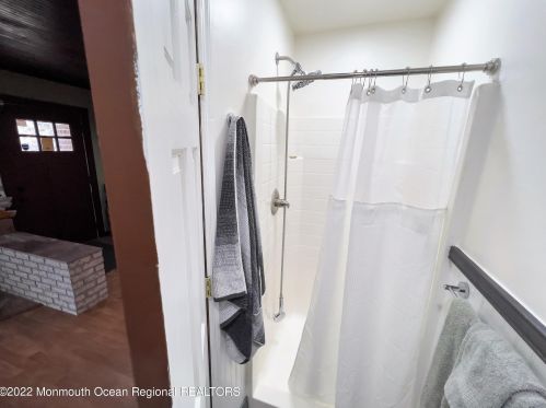 475 Toms River Rd, Jackson Twp NJ  08527-3722 exterior