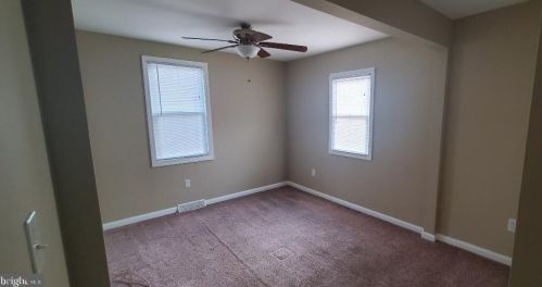 932 Dover Rd, West Deptford NJ  08093-1713 exterior